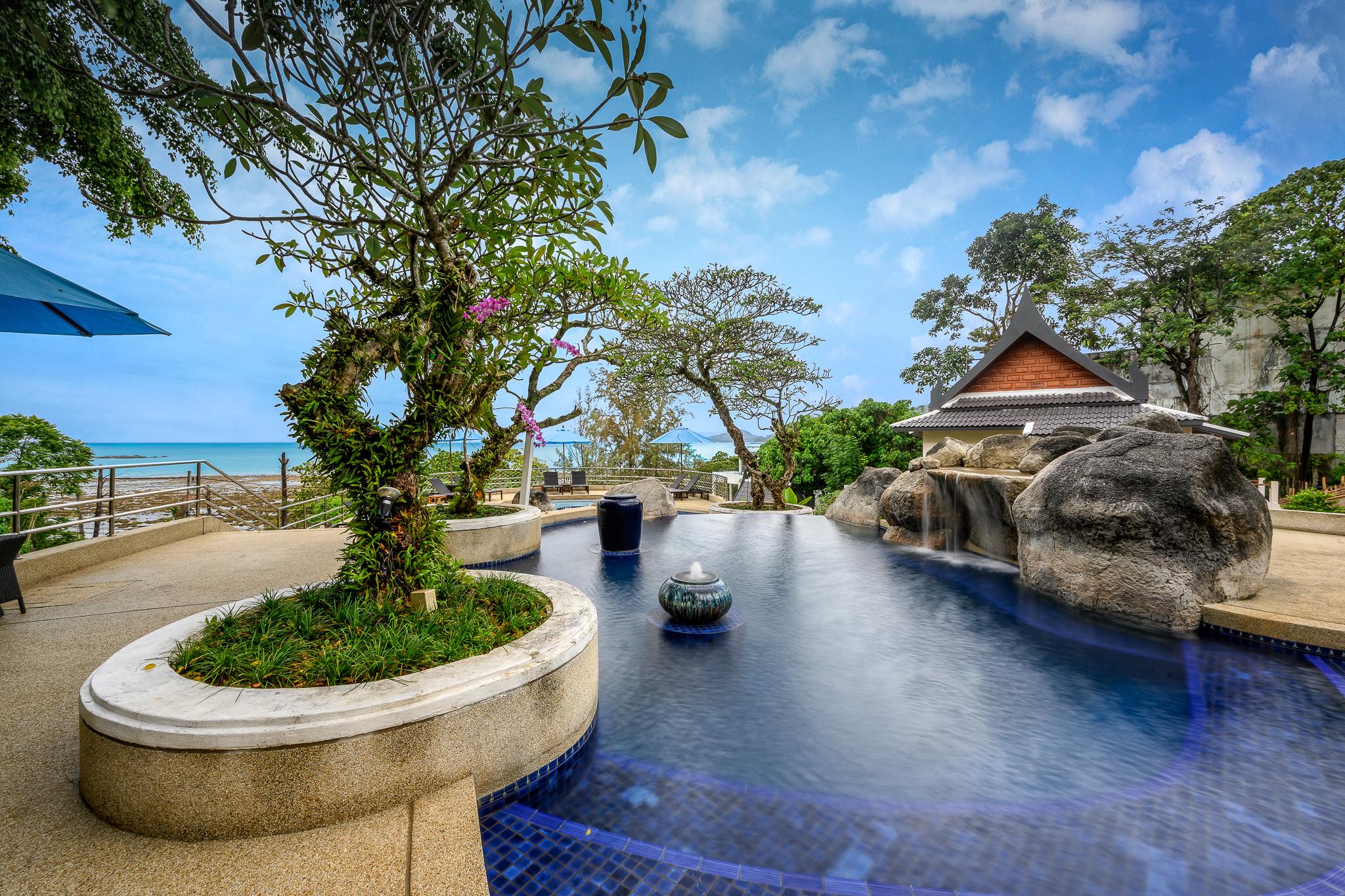 卡玛拉纳马卡度假村【SHA Plus+】 卡马拉海滩 外观 照片 The Rock Resort